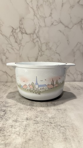 Staub nomar cast iron - iron, village